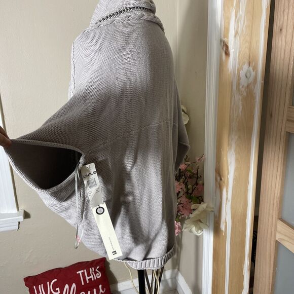 Quick Silver Shrug In M/L Chain Accent Gray Shrug Women's - Picture 5 of 7